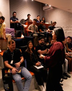 Cultura organizacional não é o que está na parede. É o que a liderança permite todos os dias.